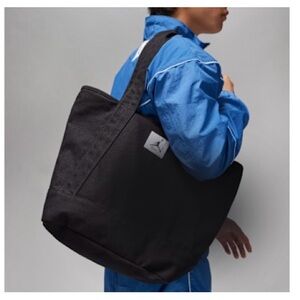 Jordan Flight Carryall Tote (38)L